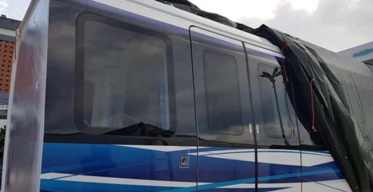 Aυτό είναι το πρώτο βαγόνι του μετρό της Θεσσαλονίκης