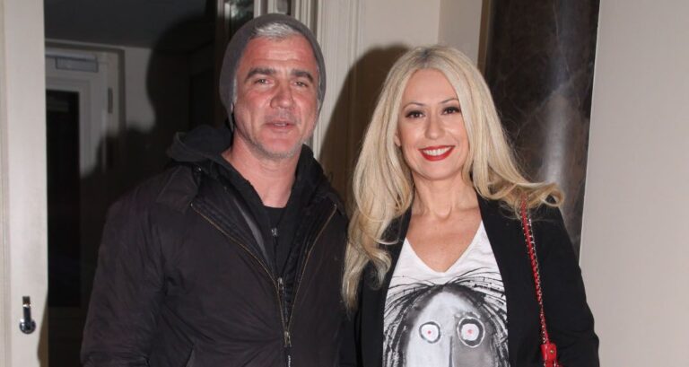 Ο Δημήτρης Αργυρόπουλος και η Μαρία Μπακοδήμου αποχαιρετούν το γιο τους που φεύγει για σπουδές