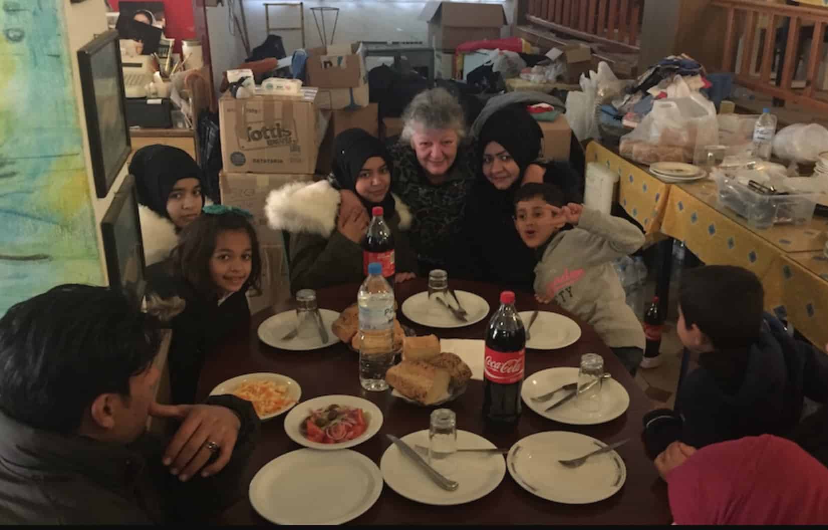 H «Μαμά Μαρία» από την Σάμο τάισε αφιλοκερδώς 30.000 πρόσφυγες 8 f6df2f1e6b76a337fd94920049f29689