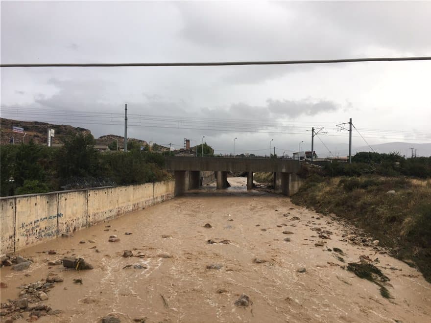 Κατέρρευσε γέφυρα στα Μέγαρα από τον κυκλώνα Ζορμπά 2 IMG_0794