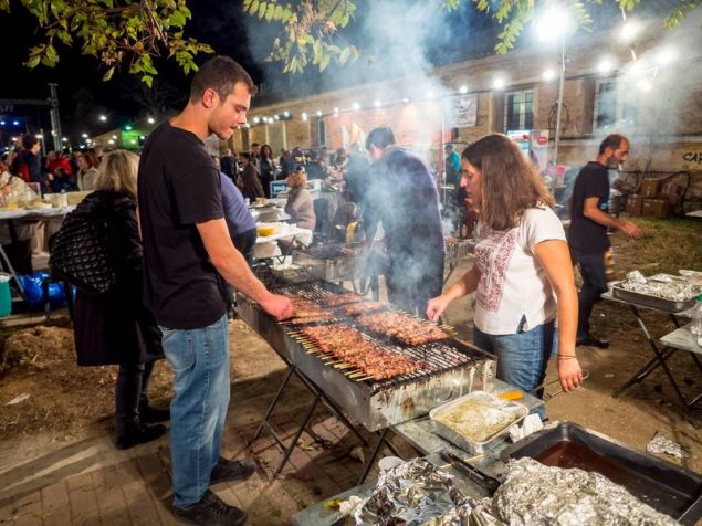 Και τα σουβλάκια την τιμητική τους