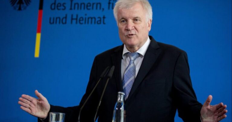 Ζεεχόφερ: «Ίσως οι Βαυαροί θα έπρεπε να κυβερνούσαν μόνιμα την Ελλάδα»