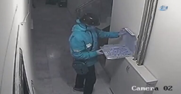 Τουρκία: Nτελιβεράς φτύνει πίτσα πριν την παράδοση