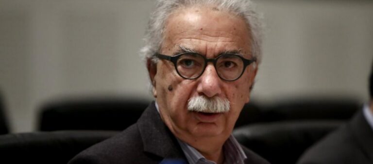Η κυβέρνηση απειλεί τους θεολόγους με διώξεις για τις αντιδράσεις τους στο νέο μάθημα των Θρησκευτικών