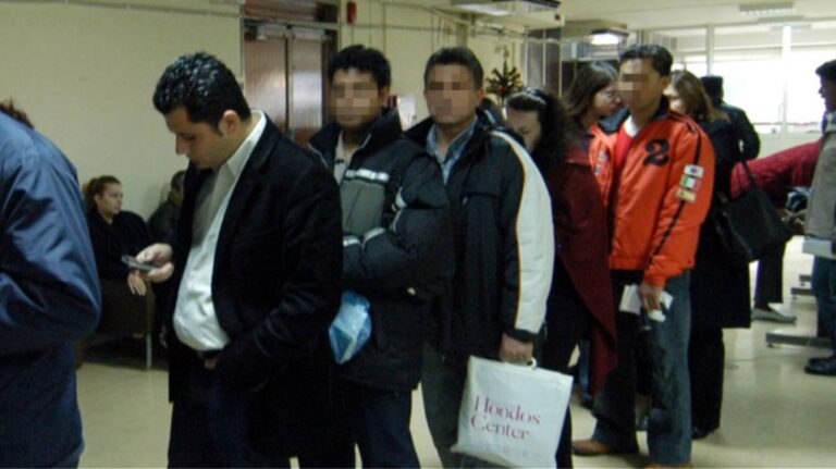 H κυβέρνηση θα μοιράσει επιδόματα 800 εκατ. ευρώ το Δεκέμβριο