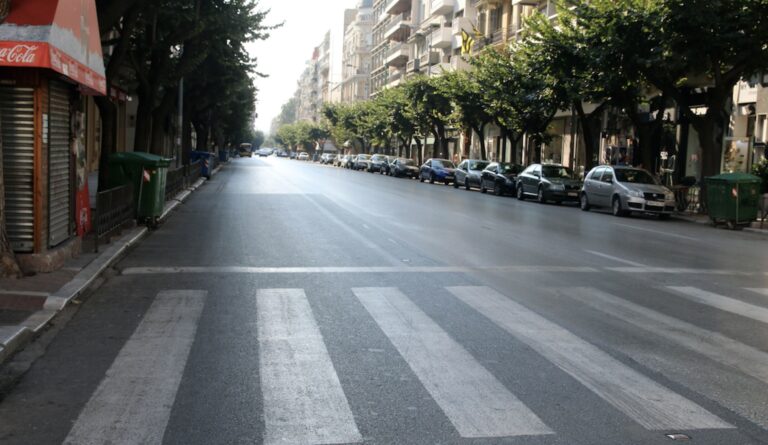 «Περπατάω στην Τσιμισκή κι ακούω πίσω μου: Θα κάνεις πέρα μωρή για να περάσω;» – «Γ@μιόλα, τράβα να καθαρίσεις τα φασολάκια»