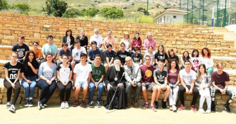 Η Ιμβρος ξαναζωντανεύει: «Κάποτε μας κορόιδευαν ότι με 3 παιδιά πώς θα ανοίξετε σχολείο; Τώρα έχουμε 47»