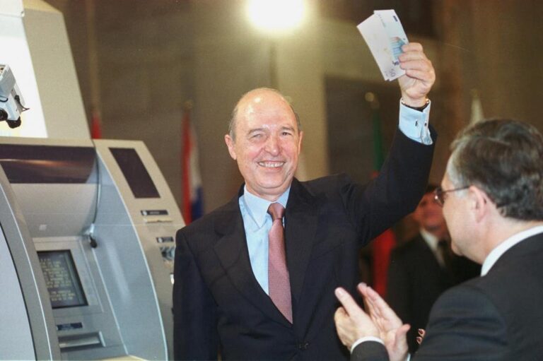 Κατσανέβας: «Σε άλλη χώρα ο κ. Σημίτης θα είχε παραπεμφθεί σε Ειδικό Δικαστήριο»