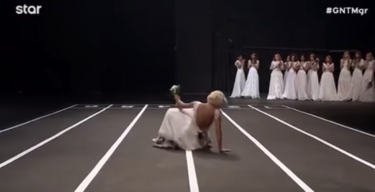 Next Top Model: Η επική τούμπα της Μικαέλας στη φωτογράφιση
