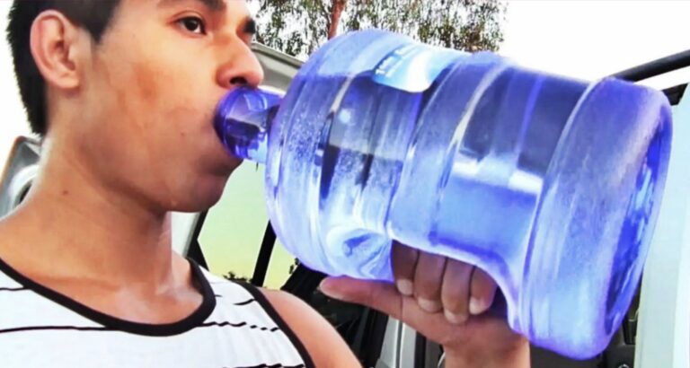 Η υπερβολική κατανάλωση νερού κάνει κακό στην υγεία