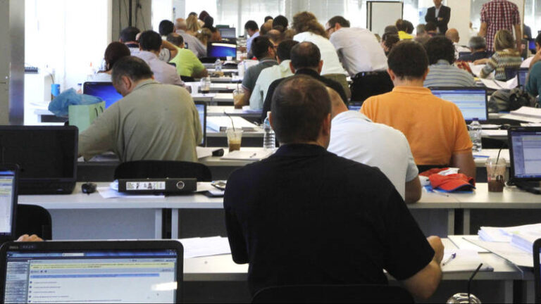 Πού θα γίνουν οι 34.500 προσλήψεις στο Δημόσιο που εξήγγειλε ο Τσίπρας