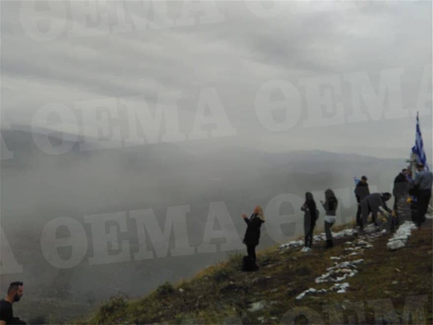 Με την ελληνική σημαία το μνήμα του Κωνσταντίνου Κατσίφα 4 vouliarates8