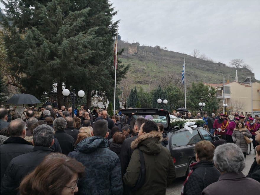 Θρήνος στο Διδυμότειχο: Το τελευταίο αντίο στην 21χρονη Ελένη Τοπαλούδη 4 47262818_374690996599840_4655783980958744576_n
