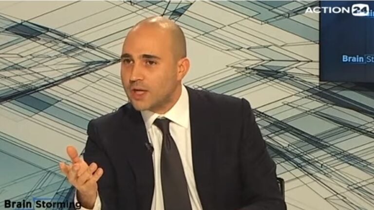 Απασφάλισε ο Μπογδάνος: «ΣΥΡΙΖΑ-ναζί το ίδιο μαγαζί»