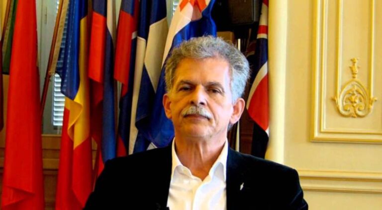 Δανέλλης: «Θα παραιτηθώ αν το Ποτάμι δεν ψηφίσει τη Συμφωνία των Πρεσπών»