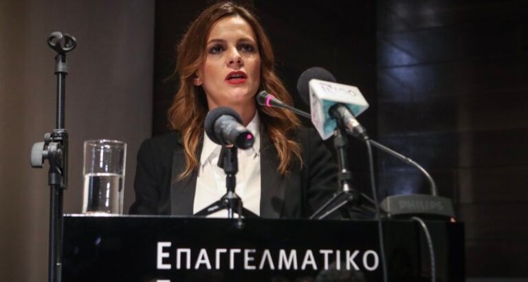 Αύξηση κατώτατου μισθού με το νέο έτος  σύμφωνα με την υπουργό Εργασίας