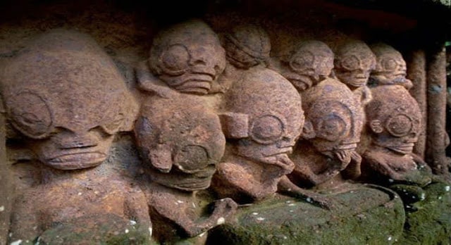 nuku hiva statues