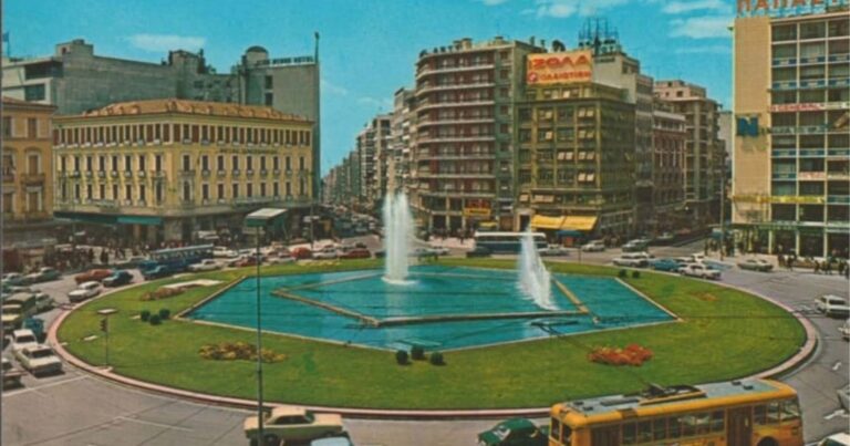 Η ιστορία της Πλατείας Ομονοίας: Ένα στολίδι που χάθηκε στη σκόνη