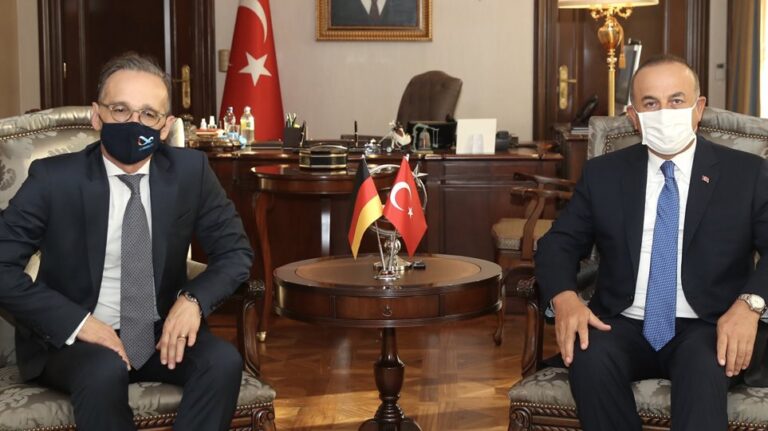 Απειλή πολέμου από τον Τσαβούσογλου μπροστά στον Γερμανό ΥπΕξ – Αν η Ελλάδα κάνει τα λάθος βήματα