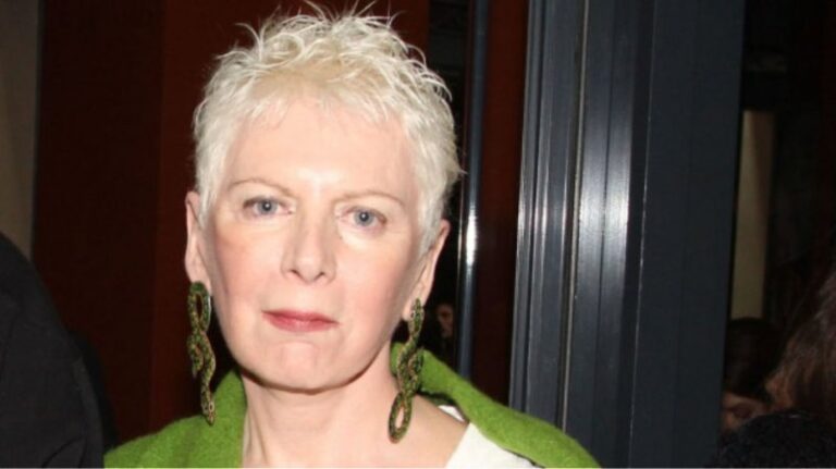 Καταπέλτης η Έλενα Ακρίτα κατά Τσίπρα και Συριζαίων: «Αλέξη εσύ; #Καμμένε_λείπεις»