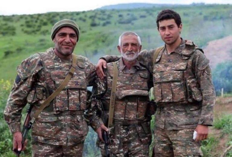 Παππούς, γιός και εγγονός. Τρεις γενιές Αρμενίων στρατιωτών υπερασπίζονται την πατρίδα τους.