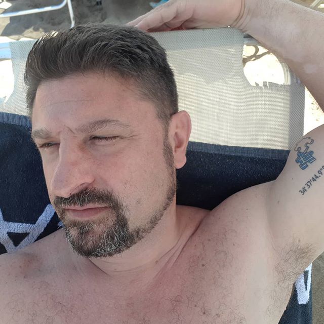 To Tatoyaz Toy Xardalia Me Thn Ellhnikh Shmaia Poy Trelane Tis Gynaikes Ti Les Twra