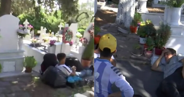 Εικόνες-σοκ στη Μόρια: Μετανάστες κοιμούνται σε τάφους και μνήματα