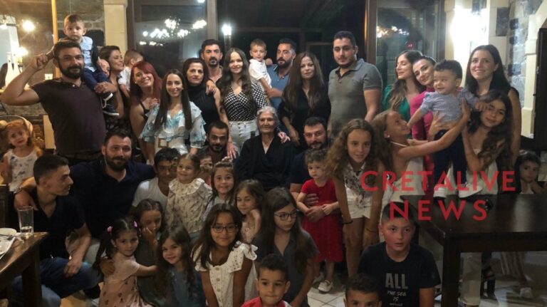 Γιαγιά από την Κρήτη έχει 100 ανίψια, εγγόνια και δισέγγονα