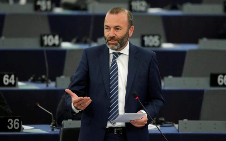 Ο Βεμπερ καταψήφισε την τροπολογία για εμπάργκο όπλων στην Τουρκία