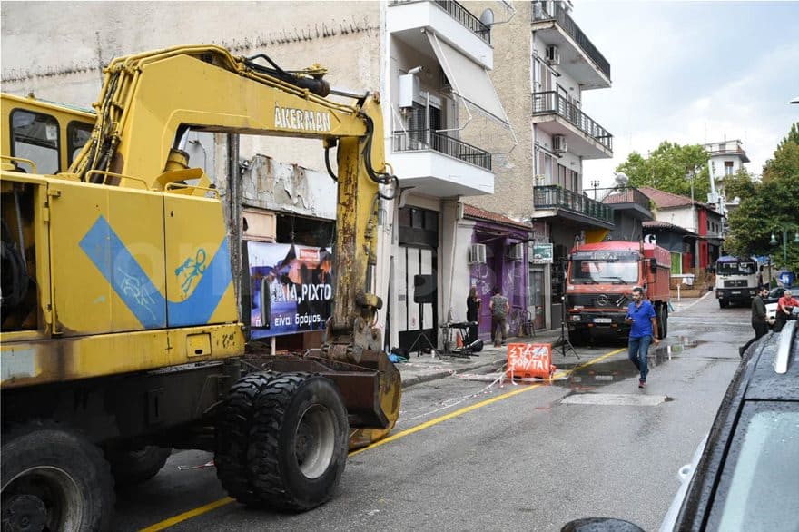 Ιστορικός οίκος ανοχής στη Λάρισα γκρεμίστηκε με live μπουζούκια: «Ηλία ρίχτο… όλα είναι δρόμος» 3 oikos3_2
