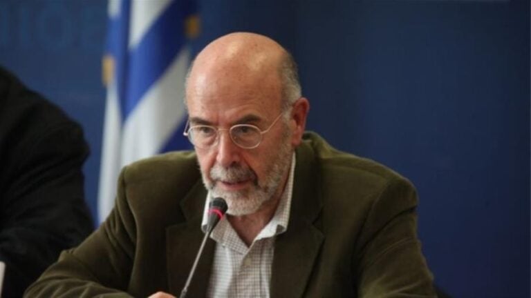 A. Λιάκος: «Γελοίο το μέτρο για 65άρηδες – Δεν θα πειθαρχήσουμε, εμπρός για νέα Πολυτεχνεία»