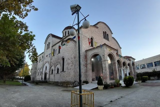 agios nektarios trikala