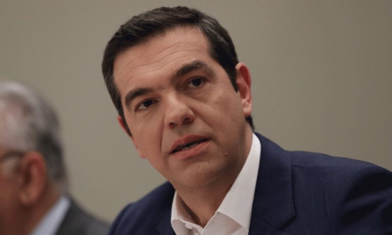 Τσίπρας: «Τόσα χρόνια τους ξέπλεναν, σήμερα εμφανίζονται ως τιμητές»