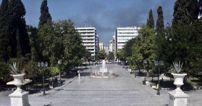 Κορωνοϊός: Πόσα κρούσματα θα «φέρουν» lockdown σε Αθήνα – Θεσσαλονίκη