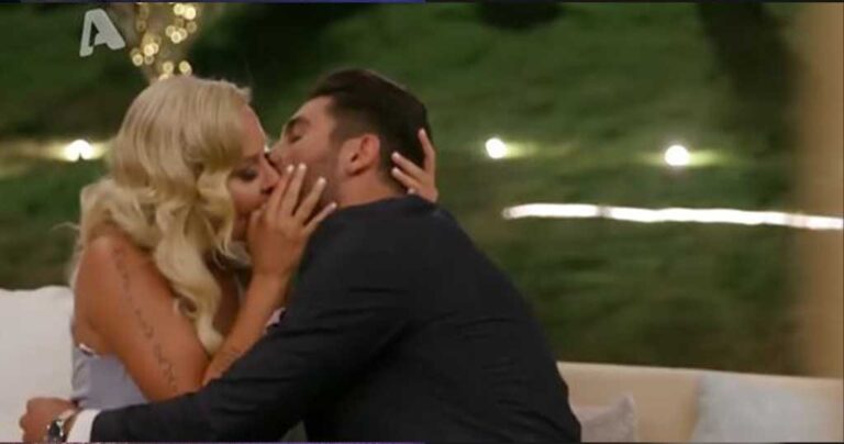 The Bachelor: Το καuτό φιλί του Παναγιώτη με την Έλενα και η αντίδραση των κοριτσιών