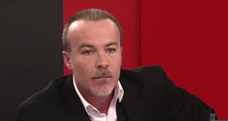 Μπογιόπουλος προς Μαρκουλάκη: «Βγάλε το σκασμό»