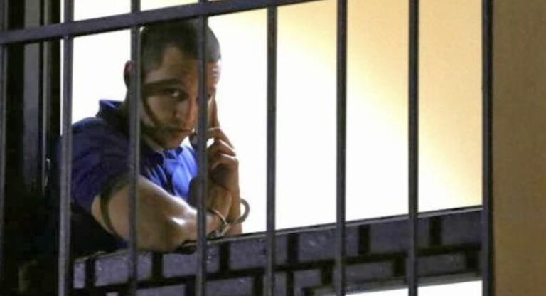 Κασιδιάρης: «Διακηρύσσω την αθωότητά μου – Ζητώ να μην εκτίσω την εξοντωτική ποινή»