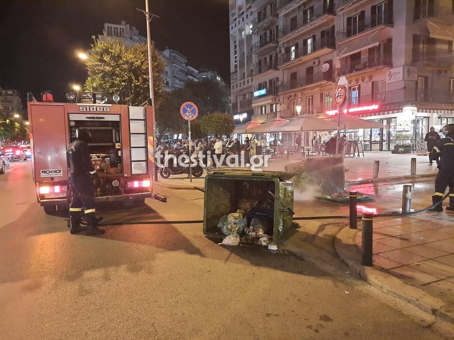 Θεσσαλονίκη: Επεισόδια μεταξύ διαδηλωτών κατά του lockdown και αστυνομικών 3 fwtia kado