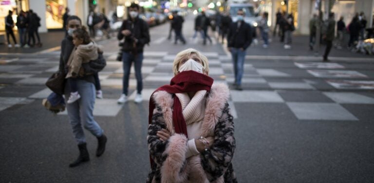 Κορονοϊός: 2.384 νέα κρούσματα – 41 νέοι θάνατοι, 263 διασωληνωμένοι