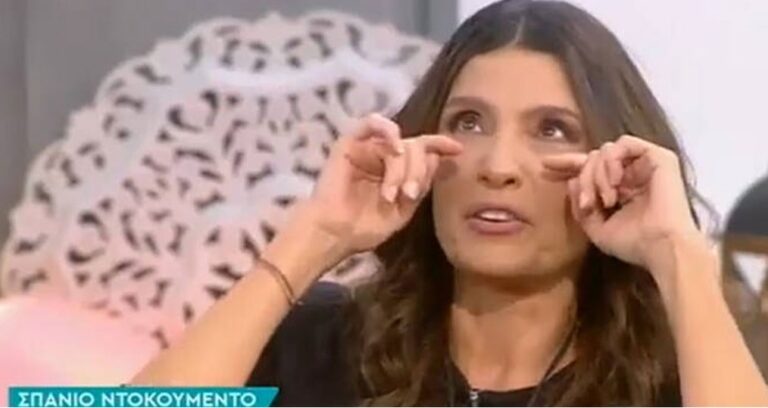 Bούρκωσε η Πόπη Τσαπανίδου: «Έπρεπε να κάνω καριέρα για να μεγαλώσω τα παιδιά μου»