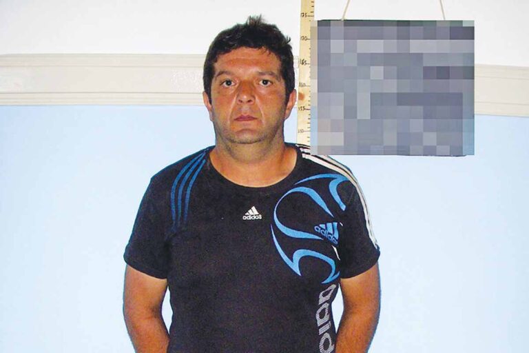 Στο σκαμνί ξανά ο 44χρονος πα-τέρας εξέδιδε την κόρη του για 5 ευρώ από την ηλικία των 10 ετών