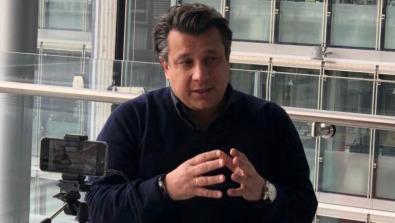 Δερμιτζάκης: «Βλέπω πάνω από 3000 κρούσματα την ημέρα- Tο lockdown να κρατήσει παραπάνω»