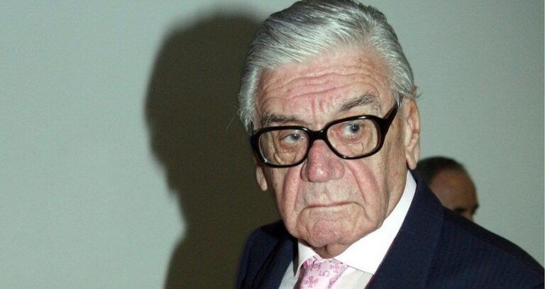 Ζάχος Χατζηφωτίου: «Ήμουν δύο χρόνια με τη Μιμή Ντενίση»