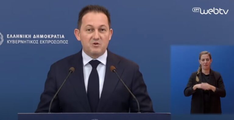Πέτσας: «Δεν θα χαλαρώσουν τα μέτρα την Πρωτοχρονιά»