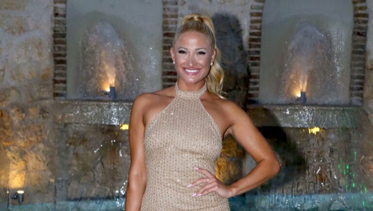 Ιωάννα Τούνη: Στη δημοσιότητα άκρως ντροπιαστικά μηνύματά της