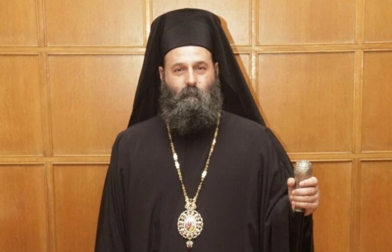 Μάξιμος: «Με λυπεί ότι υπάρχει η άποψη ότι στην εκκλησία δεν κολλάει ο ιός»