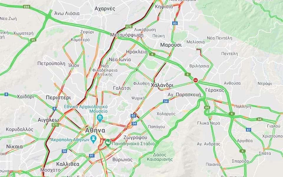 kykloforiako-chaos-ston-kifiso-kai-se-polla-simeia-tis-athinas-eikones0