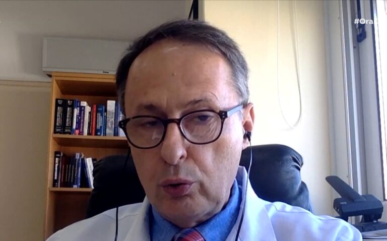 Σύψας: «Αν εγκριθεί το εμβόλιο θα το κάνω σε ζωντανή μετάδοση από το νοσοκομείο»