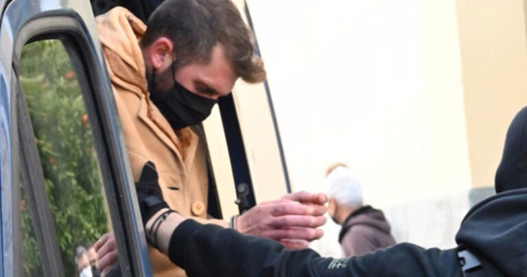 Βιασμός 11χρονης: «Με βίαζε ενώ ο πατέρας μου κοιμόταν» – Συγκλονίζει η κατάθεση της πρωταθλήτριας ιστιοπλοΐας