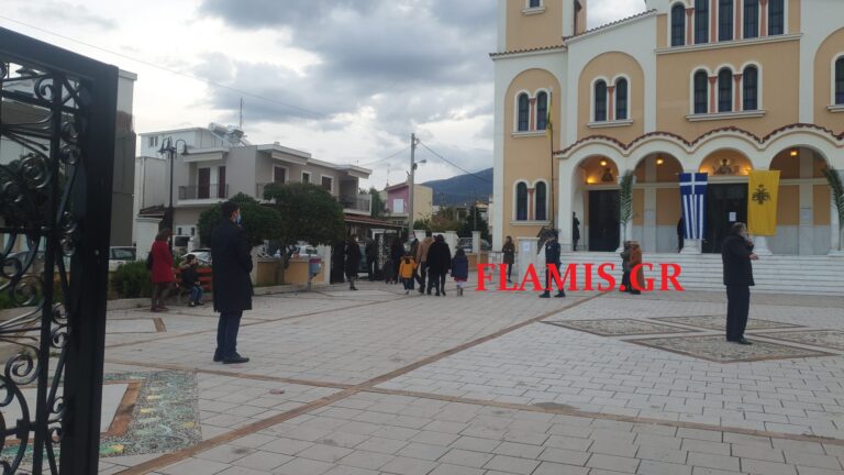 Πάτρα: Ένταση στον Αγιο Ελευθέριο – Ντου της Αστυνομίας μέσα στο προαύλιο του Ναού